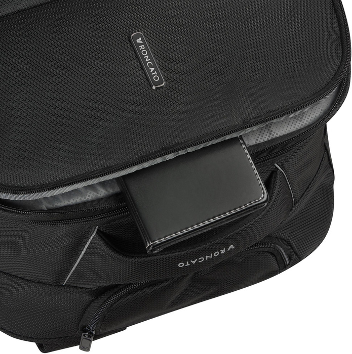 Plecak na kółkach Roncato Ironik 2.0 28L - Black, zdjęcie 7