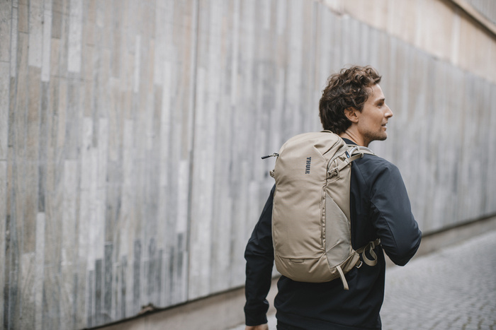 Plecak turystyczny Thule AllTrail 16L - khaki, zdjęcie 13